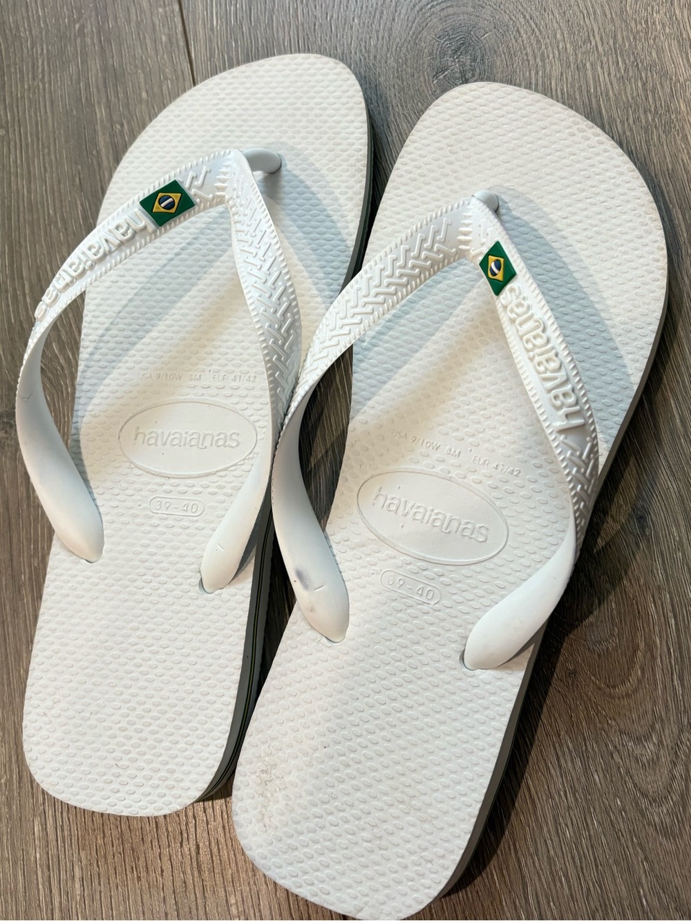 Women’s Havaianas Brazilian Logo Flip Flip Thong White size 39/40